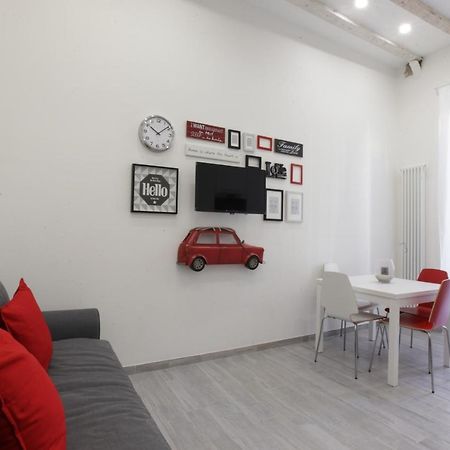 Amazing Apartment In City Center With Balcony Milan Exterior photo