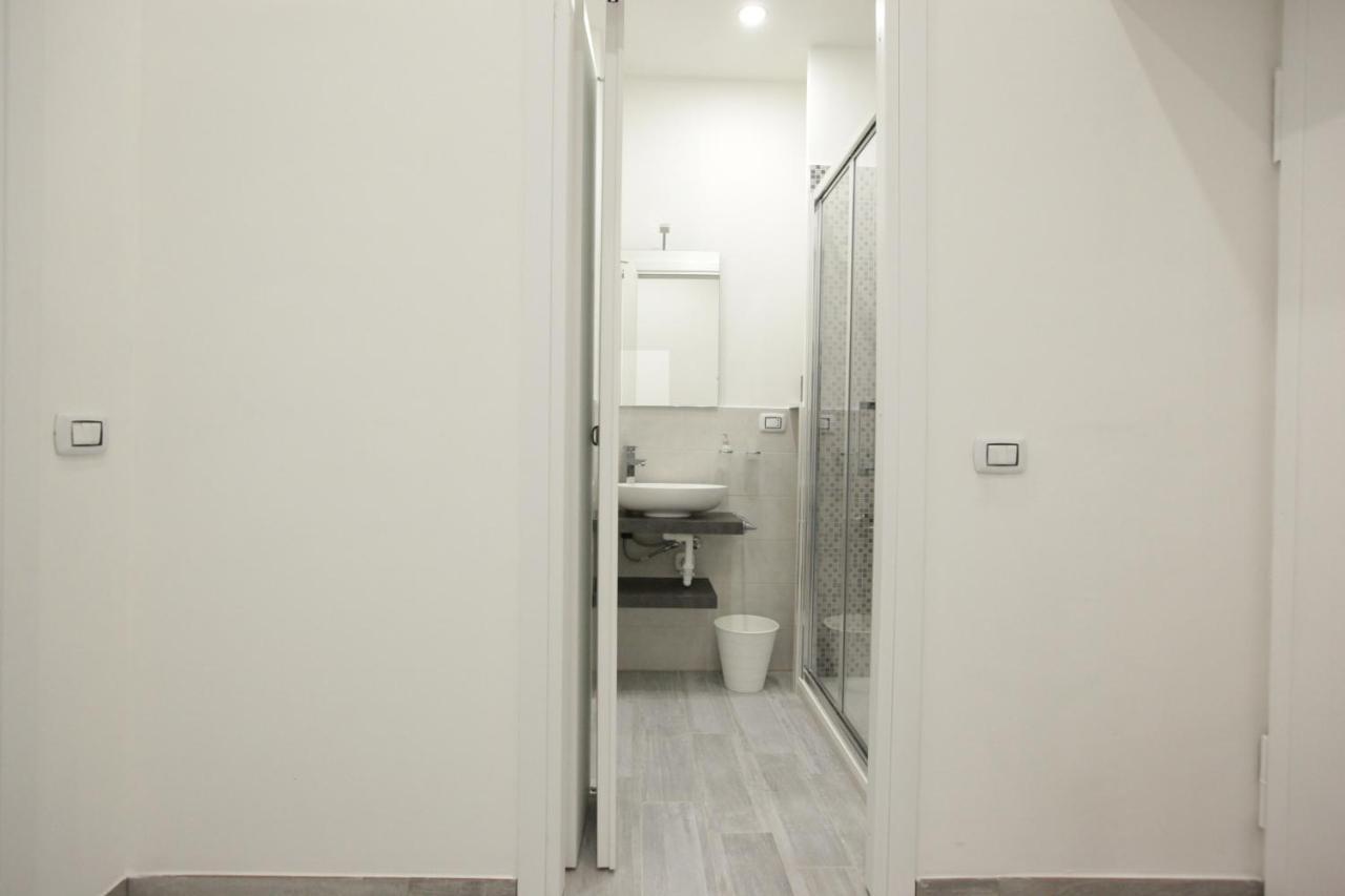 Amazing Apartment In City Center With Balcony Milan Exterior photo