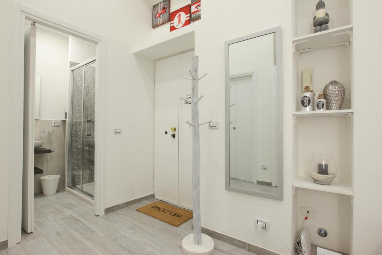 Amazing Apartment In City Center With Balcony Milan Exterior photo